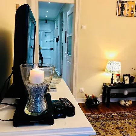 Excellent In Apartment Lisbon