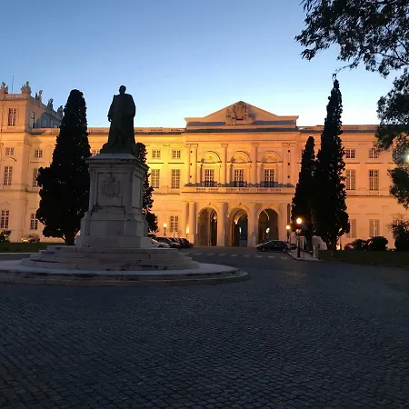 Excellent In Apartment Lisbon