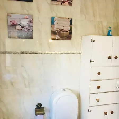 Excellent In Apartment Lisbon